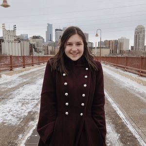 Meet your Posher, Priscilla